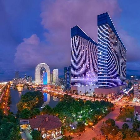 Aparthotel In Orbi City Батумі Екстер'єр фото