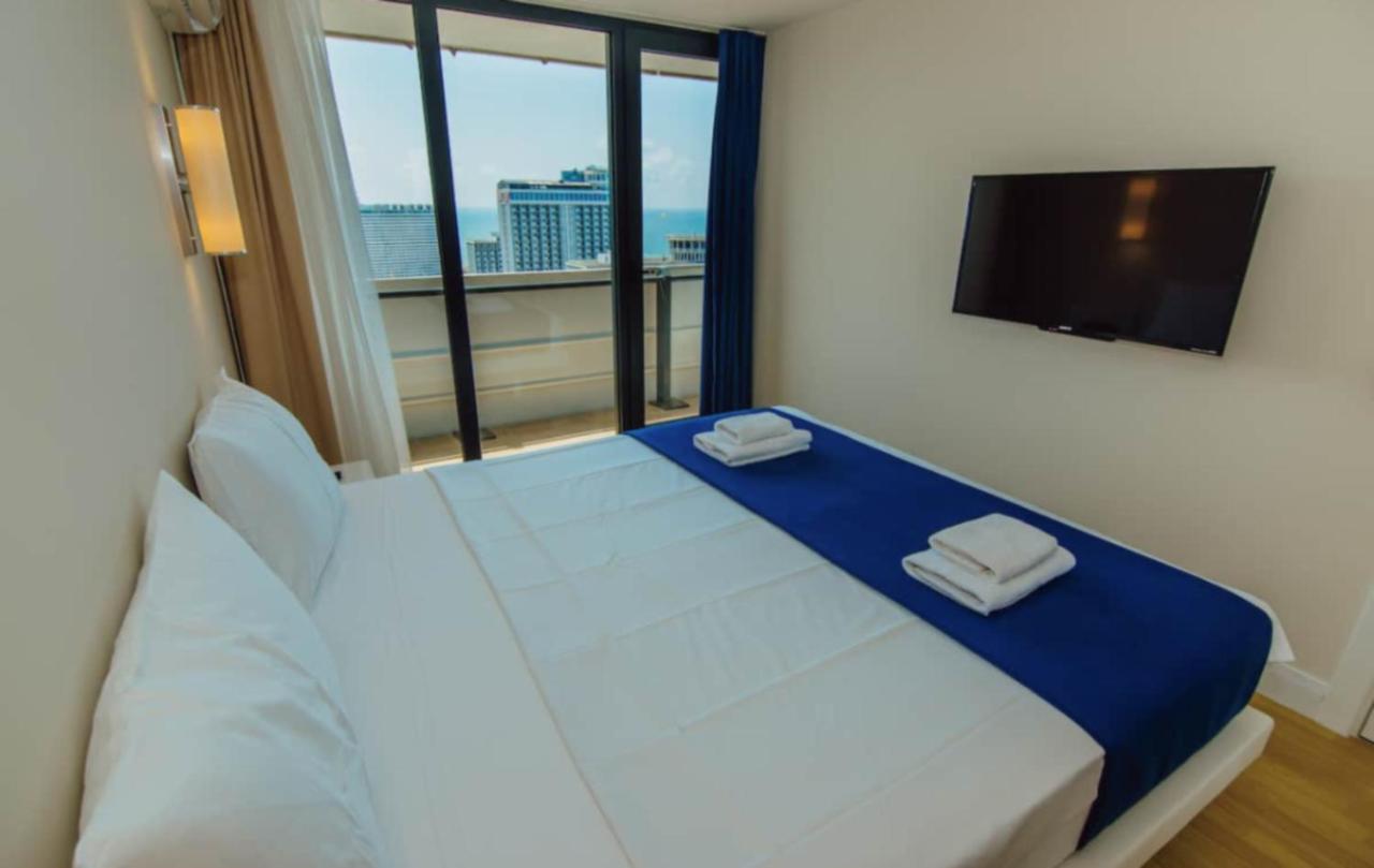 Aparthotel In Orbi City Батумі Екстер'єр фото