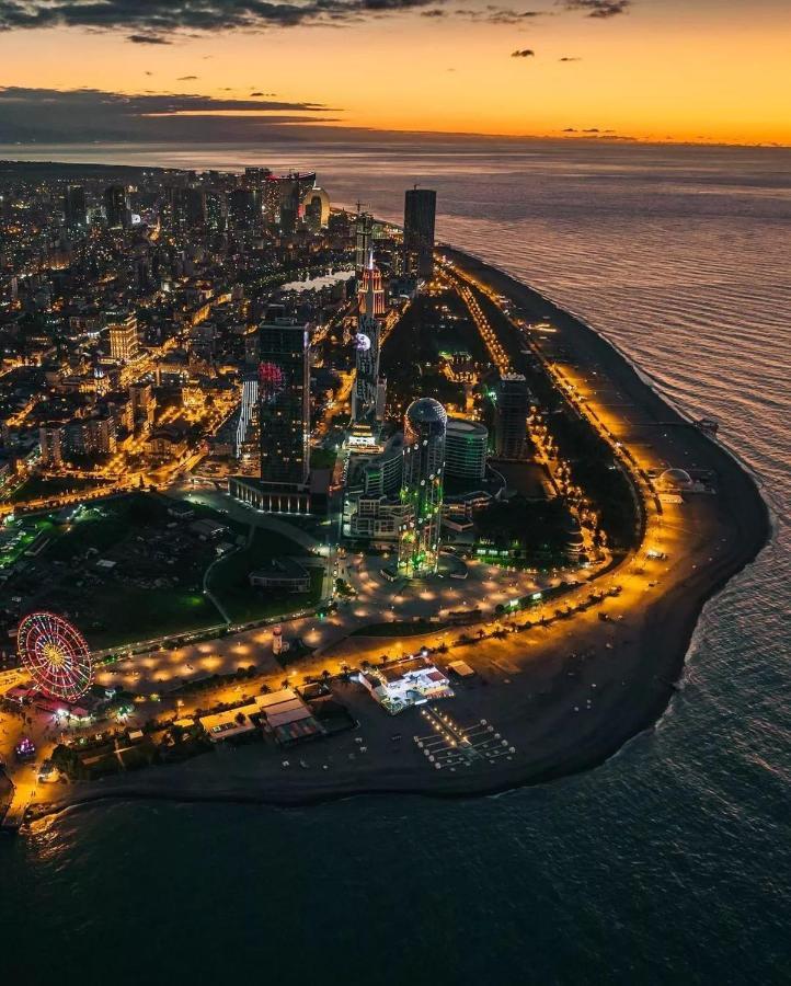 Aparthotel In Orbi City Батумі Екстер'єр фото
