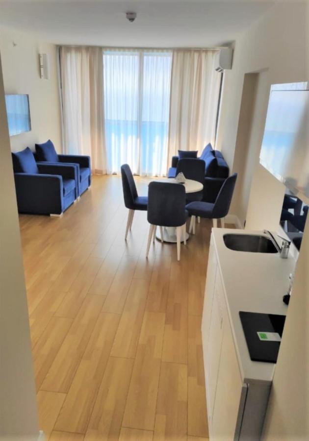 Aparthotel In Orbi City Батумі Екстер'єр фото